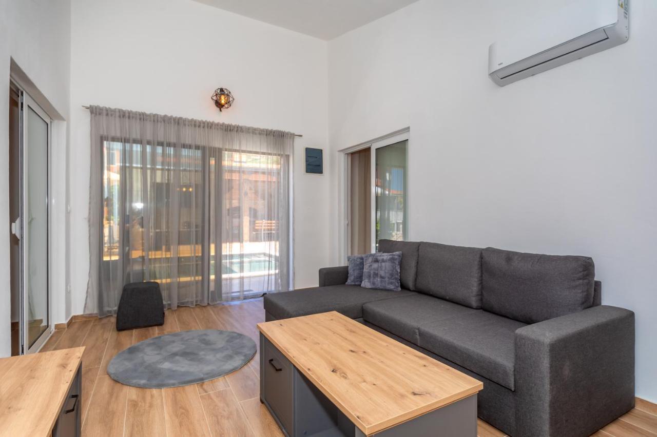Apartman Sara Bar Zewnętrze zdjęcie