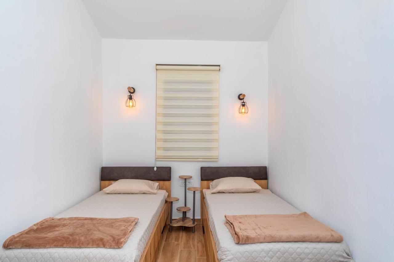 Apartman Sara Bar Zewnętrze zdjęcie