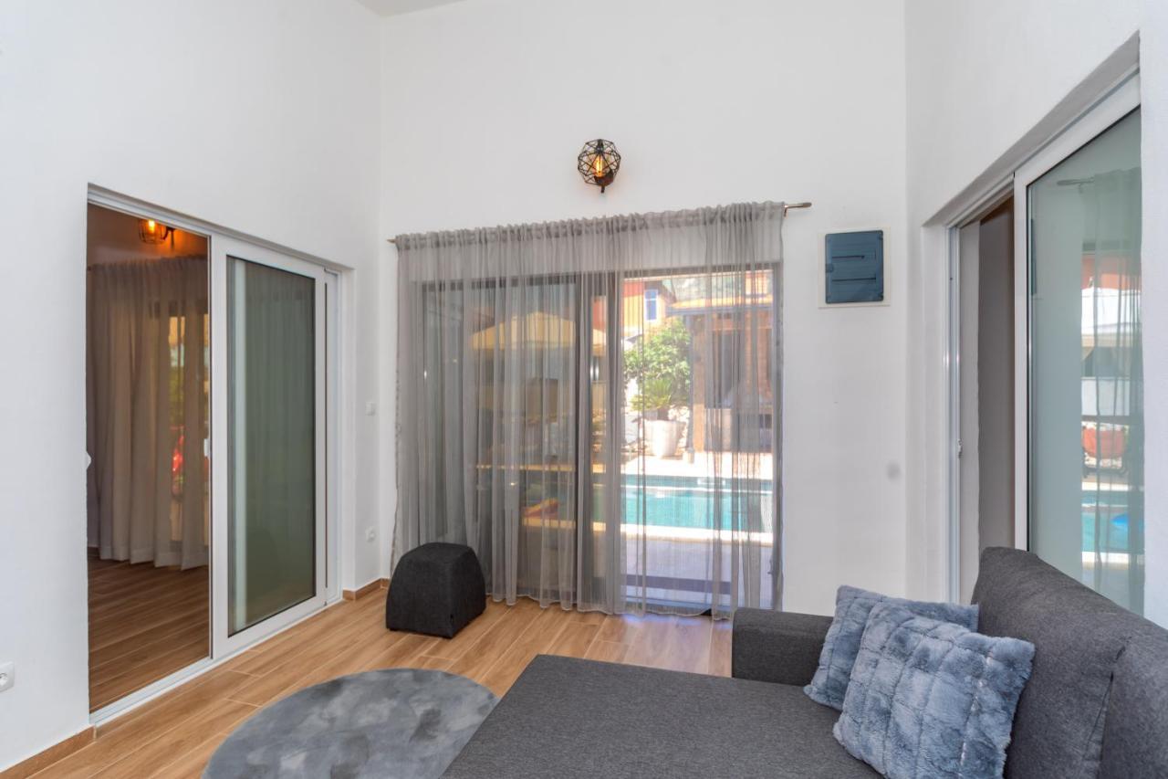 Apartman Sara Bar Zewnętrze zdjęcie