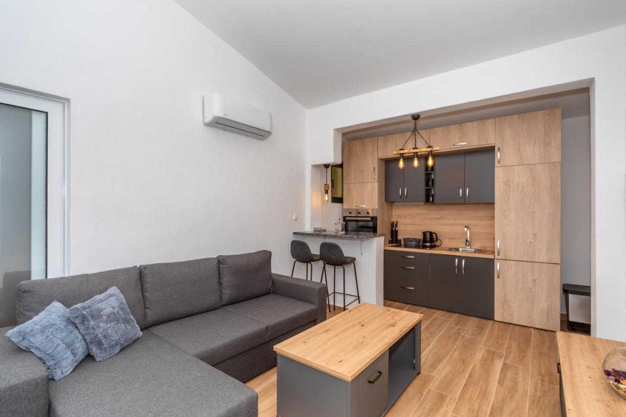 Apartman Sara Bar Zewnętrze zdjęcie