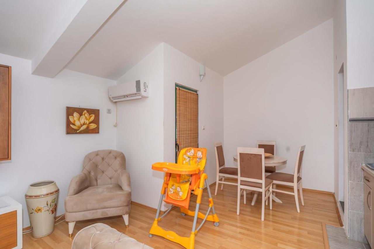 Apartman Sara Bar Zewnętrze zdjęcie