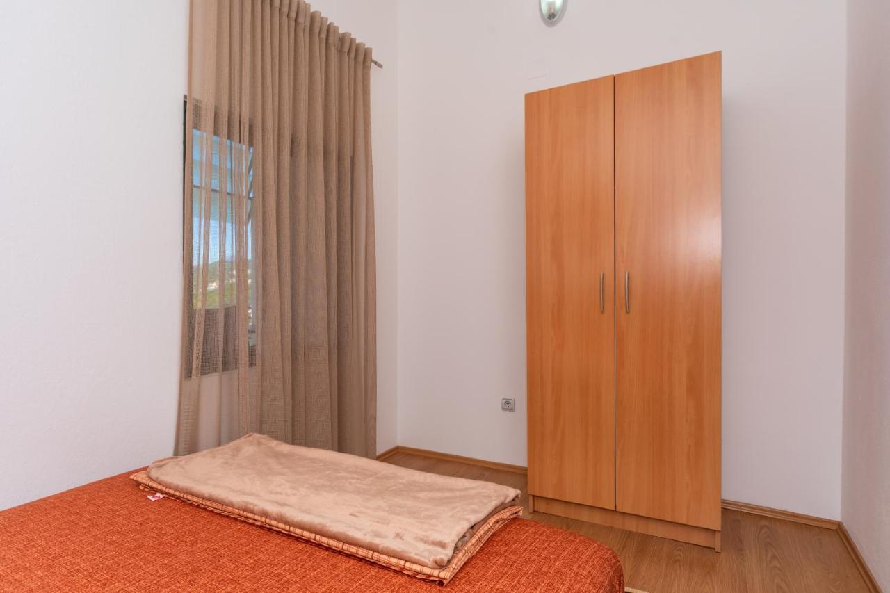 Apartman Sara Bar Zewnętrze zdjęcie