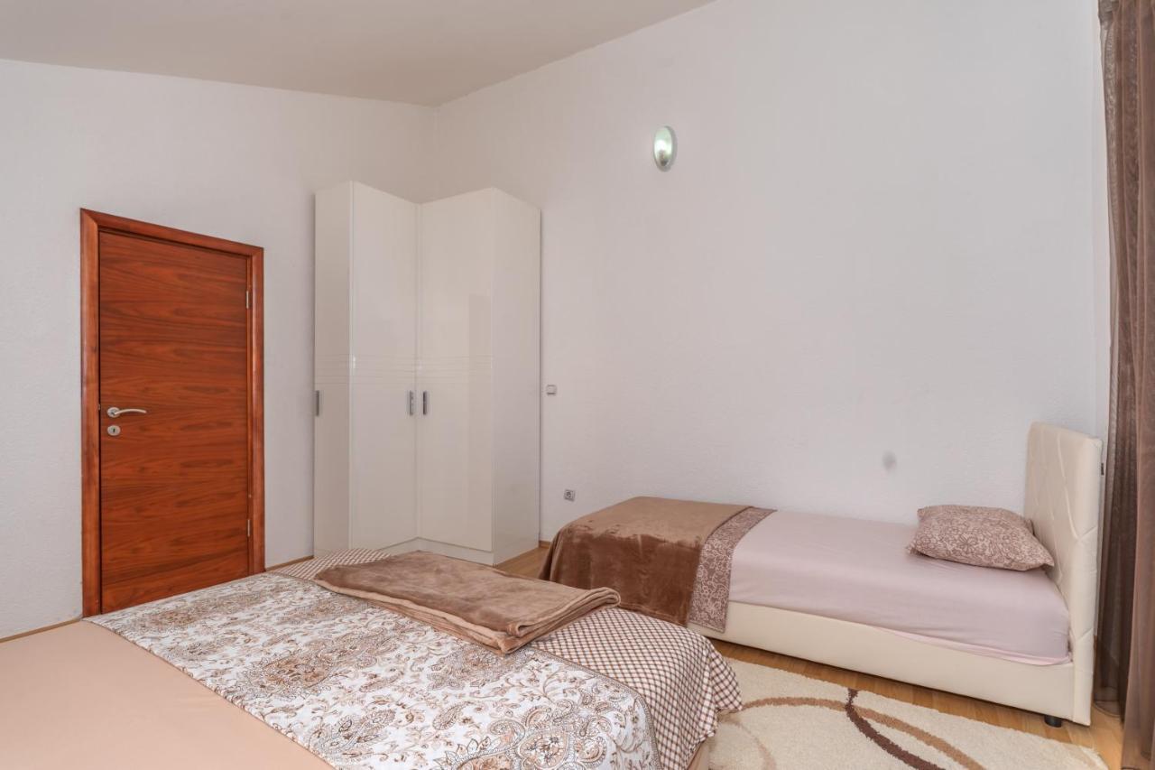 Apartman Sara Bar Zewnętrze zdjęcie