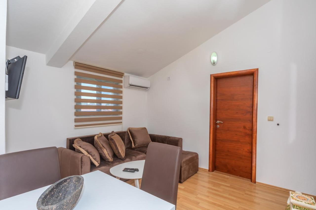 Apartman Sara Bar Zewnętrze zdjęcie