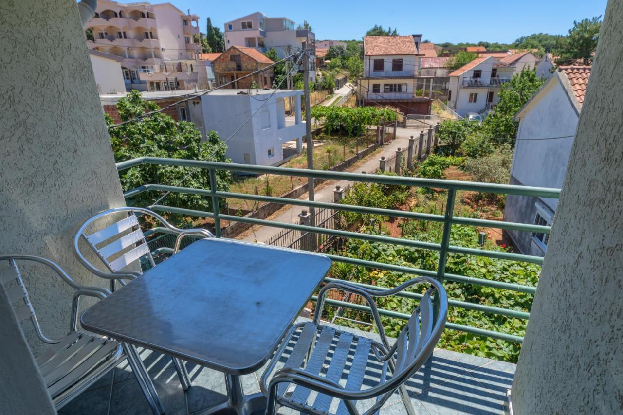 Apartman Sara Bar Zewnętrze zdjęcie