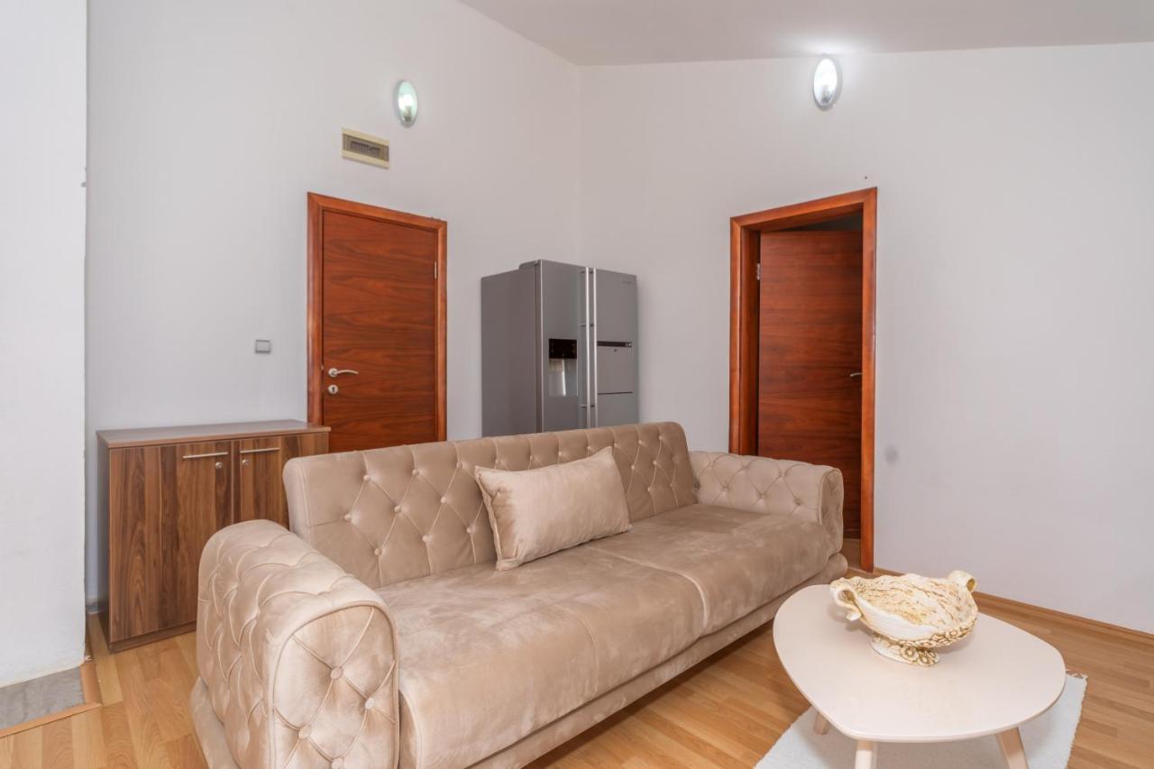 Apartman Sara Bar Zewnętrze zdjęcie